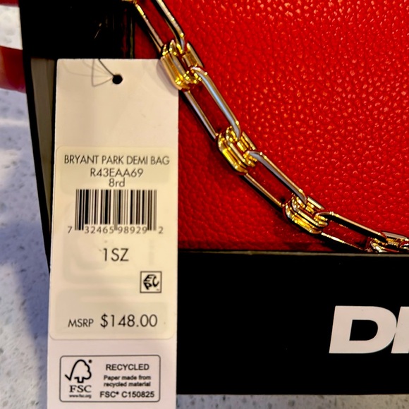 NIB🎁DKNY🎁 Bryant Park Demi Purse Bag w/Chain & Leather Strap🎁❣️Handbag - Picture 2 of 9
